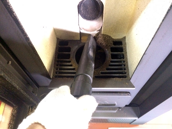 燃料炉内の清掃イメージ画像